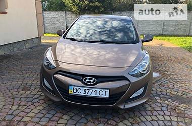 Хэтчбек Hyundai i30 2012 в Львове