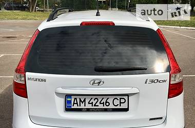 Универсал Hyundai i30 2010 в Житомире
