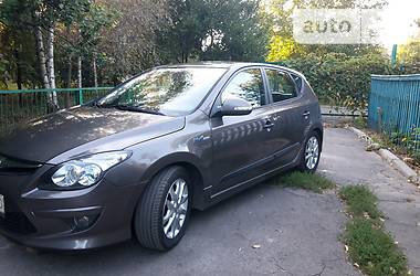 Hyundai i30 2011