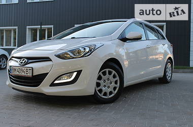 Універсал Hyundai i30 2013 в Сумах