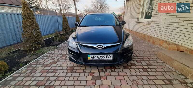Хетчбек Hyundai i30 2010 в Запоріжжі