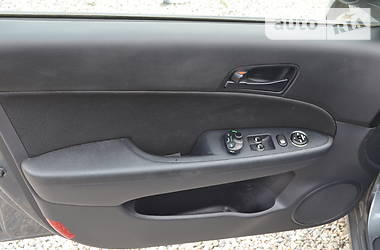 Хетчбек Hyundai i30 2009 в 