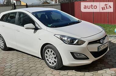 Універсал Hyundai i30 2013 в 