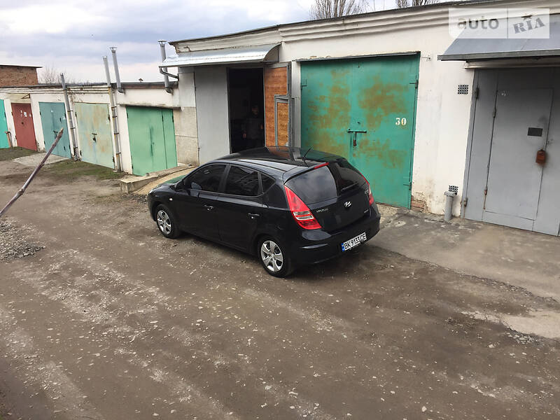 Хетчбек Hyundai i30 2010 в Рівному фото 3 Хетчбек Hyundai i30 2010 в Рівному
