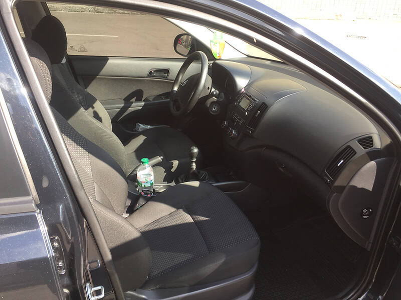 Хетчбек Hyundai i30 2010 в Рівному фото 42 Хетчбек Hyundai i30 2010 в Рівному