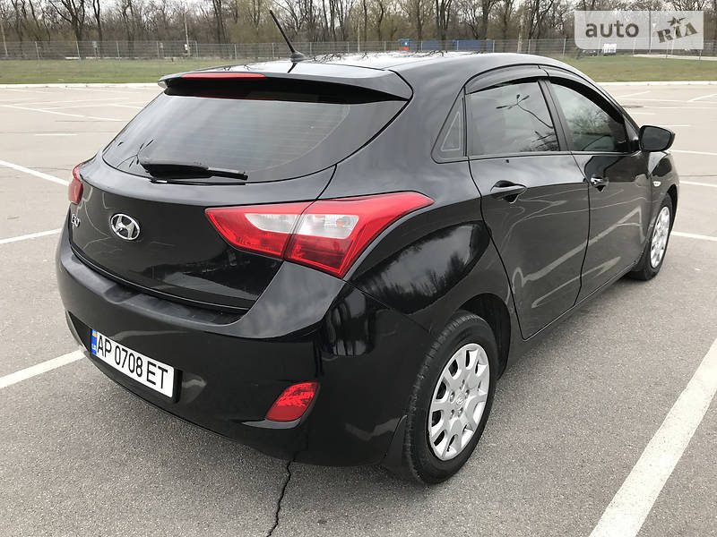 Хэтчбек Hyundai i30 2013 в Запорожье