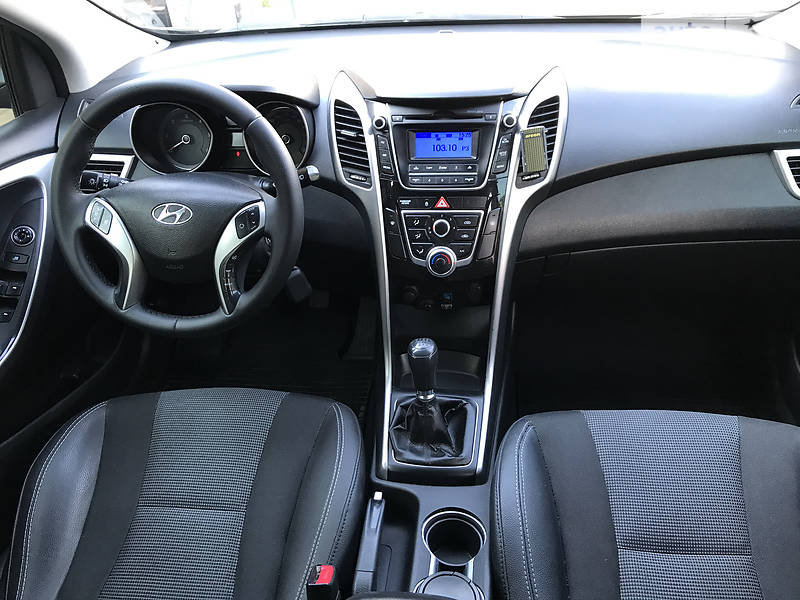 Хэтчбек Hyundai i30 2013 в Запорожье
