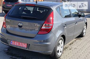 Хэтчбек Hyundai i30 2009 в Луцке