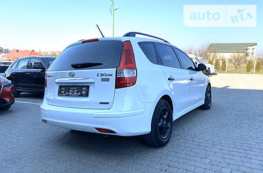 Універсал Hyundai i30 2011 в 
