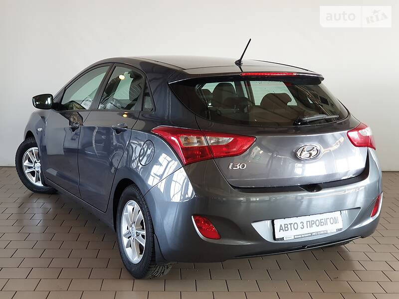 Хэтчбек Hyundai i30 2016 в Киеве