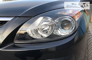 Хетчбек Hyundai i30 2009 в 