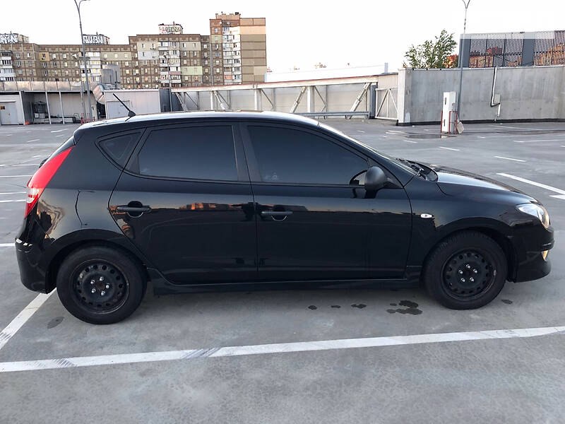 Хетчбек Hyundai i30 2011 в Києві