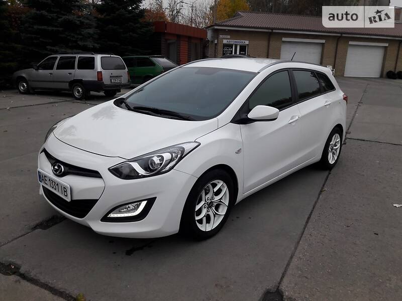 Універсал Hyundai i30 2013 в Дніпрі фото 10 Універсал Hyundai i30 2013 в Дніпрі