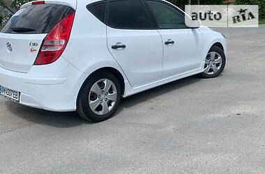 Седан Hyundai i30 2011 в 