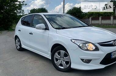 Седан Hyundai i30 2011 в 