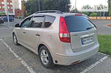 Универсал Hyundai i30 2010 в Одессе