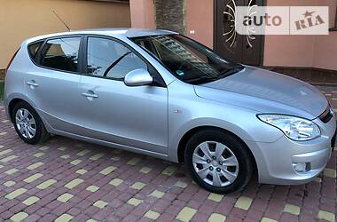 Хэтчбек Hyundai i30 2007 в Тячеве