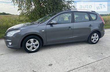 Универсал Hyundai i30 2008 в Сумах