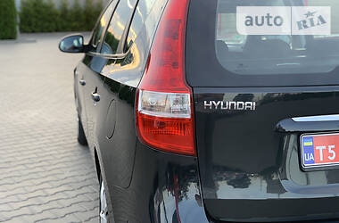 Универсал Hyundai i30 2009 в Луцке