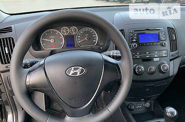 Универсал Hyundai i30 2009 в Луцке