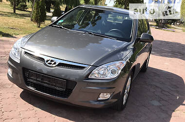 Хэтчбек Hyundai i30 2008 в Виннице