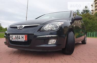 Універсал Hyundai i30 2009 в 