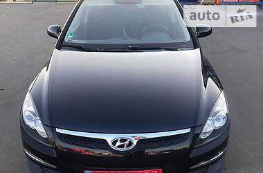 Универсал Hyundai i30 2010 в Первомайске