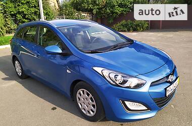 Универсал Hyundai i30 2013 в Киеве