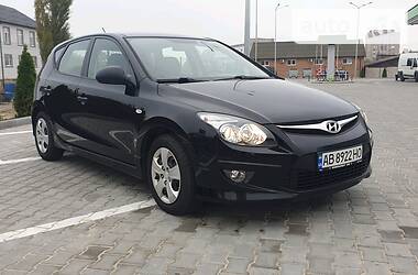 Хэтчбек Hyundai i30 2011 в Виннице