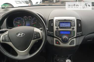 Универсал Hyundai i30 2011 в Бердичеве