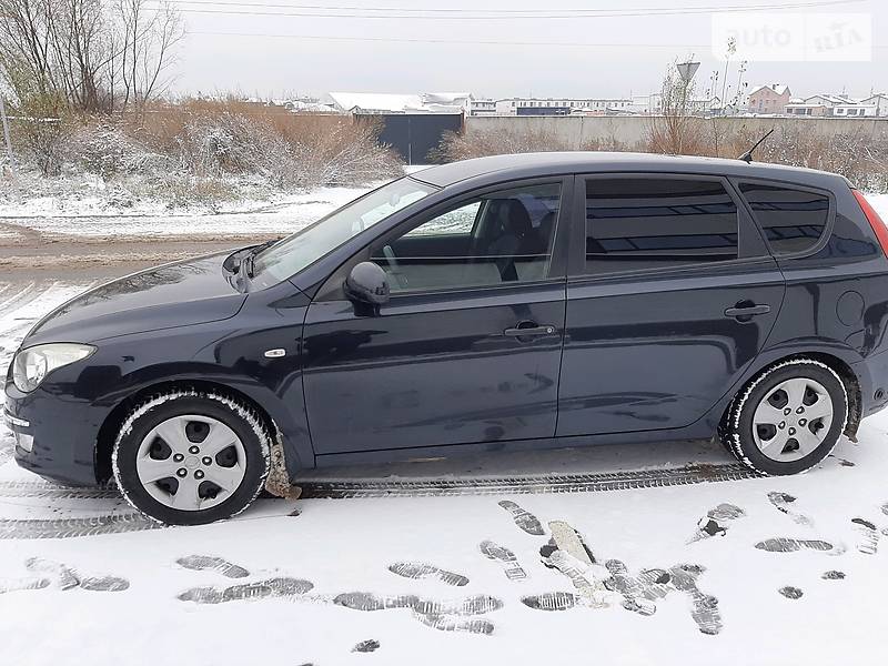 Универсал Hyundai i30 2009 в Киеве