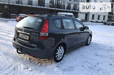 Универсал Hyundai i30 2010 в Киеве