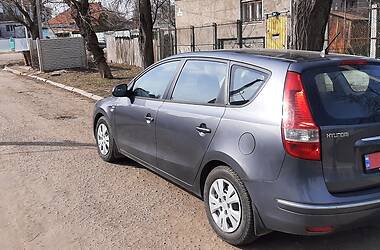 Универсал Hyundai i30 2010 в Одессе