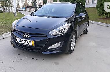 Хэтчбек Hyundai i30 2013 в Луцке