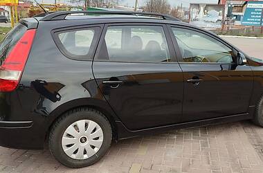 Универсал Hyundai i30 2010 в Хмельницком