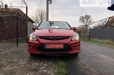 Хэтчбек Hyundai i30 2010 в Мукачево