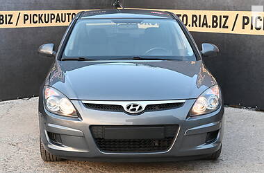 Хэтчбек Hyundai i30 2010 в Бердичеве