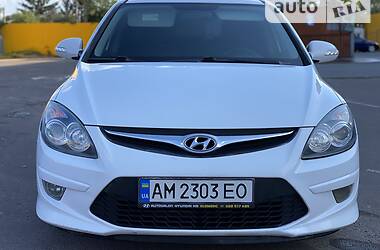 Хэтчбек Hyundai i30 2011 в Житомире