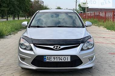 Хэтчбек Hyundai i30 2011 в Днепре