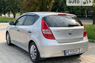 Хэтчбек Hyundai i30 2011 в Днепре