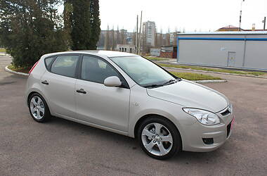 Хэтчбек Hyundai i30 2008 в Ровно