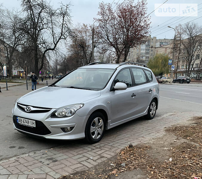 Универсал Hyundai i30 2010 в Виннице