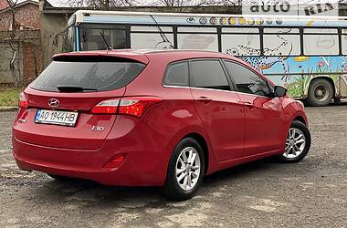 Универсал Hyundai i30 2013 в Ужгороде