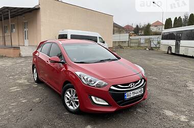 Универсал Hyundai i30 2013 в Ужгороде