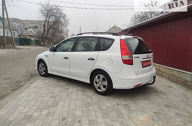 Универсал Hyundai i30 2011 в Звенигородке