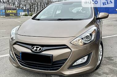 Хэтчбек Hyundai i30 2013 в Днепре