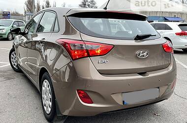 Хэтчбек Hyundai i30 2013 в Днепре