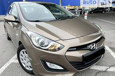 Хэтчбек Hyundai i30 2013 в Днепре