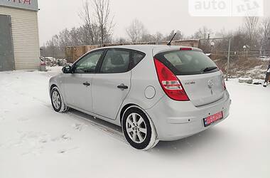 Хэтчбек Hyundai i30 2009 в Звенигородке