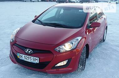 Хэтчбек Hyundai i30 2013 в Ровно